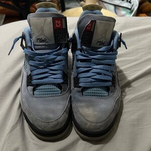 Jordan 4 Retro University Blue